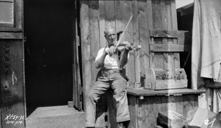 Relief camp violin and its maker